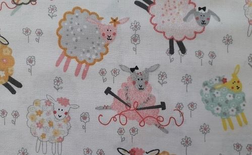 tissu patchwork moutons et tricot