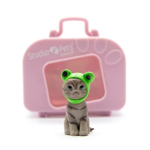 figurine Studio Pets série 1 : chat et bonnet grenouille